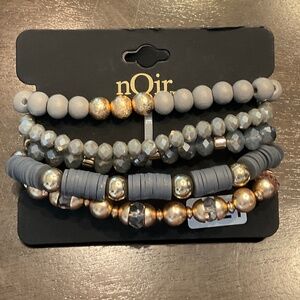 #0121 NWT NOIR BEADED BRACELET SET